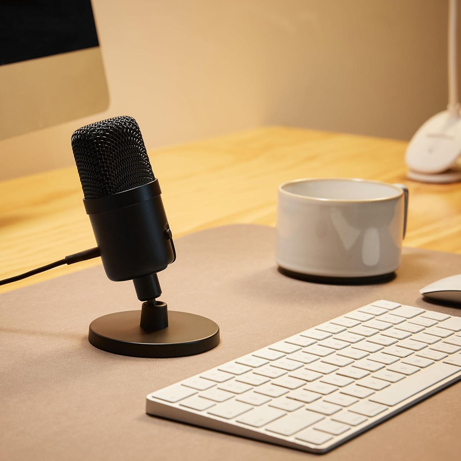 Amazon Basics Condenser Microphone for PC, Cardioid Pickup, USB Mic for Streaming, Recording, and Podcasting, 360° Adjustable Stand, Plug and Play, 5.8" x 3.4", Black - Image 7